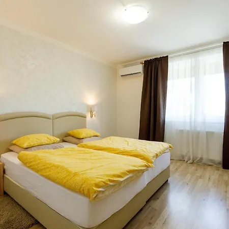 Andi Apartman Heviz Exterior photo